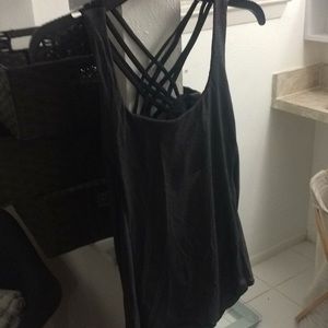 Cute workout top dark grey and black